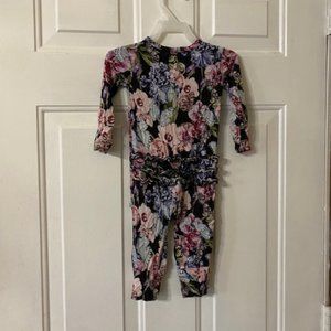 LS Henly onesie ruffle butt